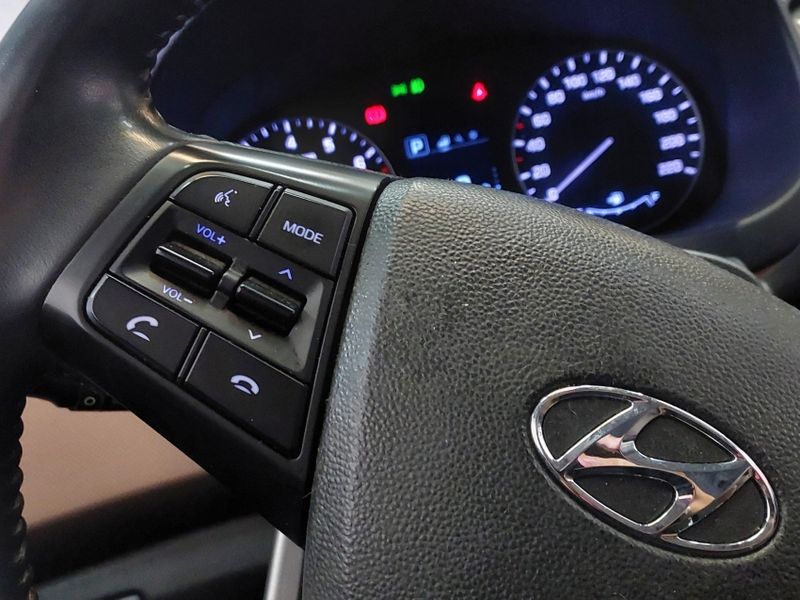 Hyundai CRETA 2.0 16V FLEX PRESTIGE AUTOMÁTICO 2018/2019 BETIOLO NOVOS E SEMINOVOS LAJEADO / Carros no Vale Hyundai CRETA 2.0 16V FLEX PRESTIGE AUTOMÁTICO 2018/2019 BETIOLO NOVOS E SEMINOVOS LAJEADO / Carros no Vale