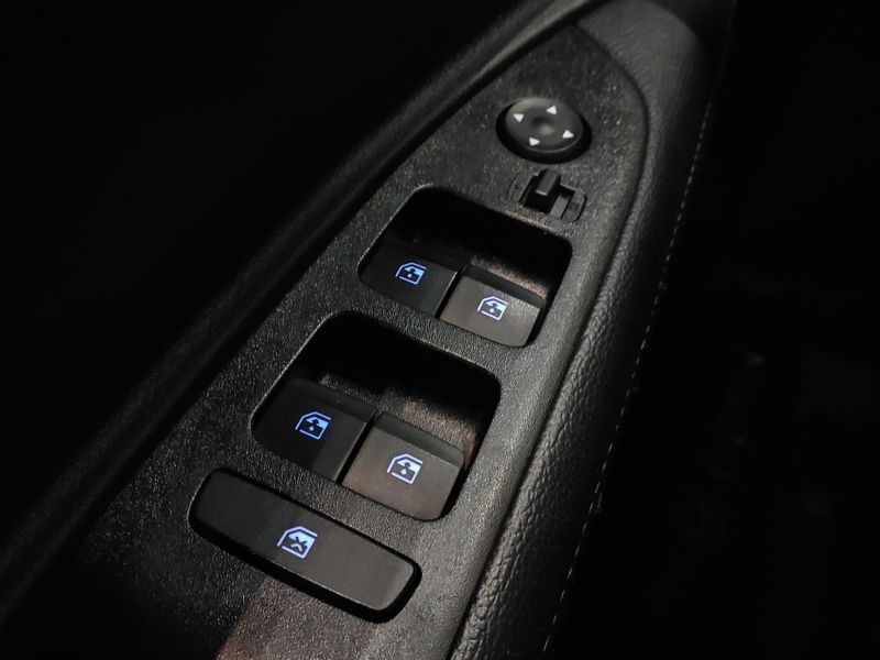 Hyundai HB20 1.0 12V FLEX LIMITED MANUAL 2023/2024 BETIOLO NOVOS E SEMINOVOS LAJEADO / Carros no Vale