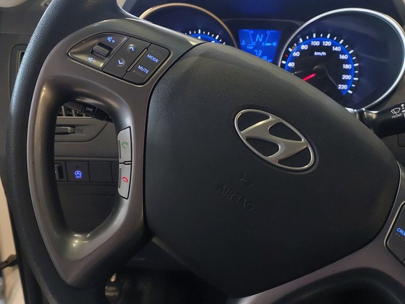Hyundai IX35 2.0 MPFI GL 16V FLEX 4P AUTOMÁTICO 2017/2018 BETIOLO NOVOS E SEMINOVOS LAJEADO / Carros no Vale