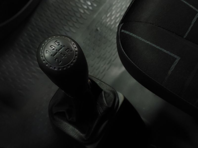 Iveco Daily CHASSI 55C16 2P 3.0 DIESEL 2011/2011 BETIOLO NOVOS E SEMINOVOS LAJEADO / Carros no Vale