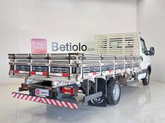 Iveco Daily CHASSI 55C16 2P 3.0 DIESEL 2011/2011 BETIOLO NOVOS E SEMINOVOS LAJEADO / Carros no Vale
