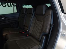 JEEP COMMANDER 2.0 TD380 TURBO DIESEL OVERLAND AT9 2022/2023 BETIOLO NOVOS E SEMINOVOS LAJEADO / Carros no Vale