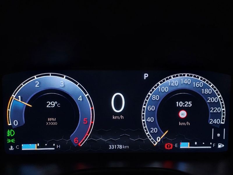 JEEP COMMANDER 2.0 TD380 TURBO DIESEL OVERLAND AT9 2022/2023 BETIOLO NOVOS E SEMINOVOS LAJEADO / Carros no Vale