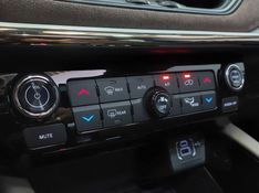 JEEP COMMANDER 2.0 TD380 TURBO DIESEL OVERLAND AT9 2022/2023 BETIOLO NOVOS E SEMINOVOS LAJEADO / Carros no Vale