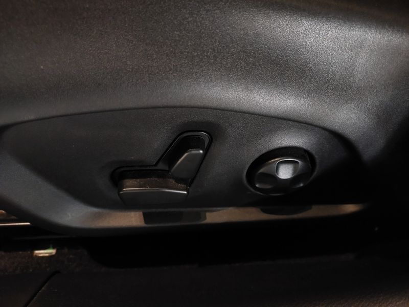 JEEP COMMANDER 2.0 TD380 TURBO DIESEL OVERLAND AT9 2021/2022 BETIOLO NOVOS E SEMINOVOS LAJEADO / Carros no Vale JEEP COMMANDER 2.0 TD380 TURBO DIESEL OVERLAND AT9 2021/2022 BETIOLO NOVOS E SEMINOVOS LAJEADO / Carros no Vale