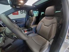 JEEP COMMANDER 2.0 TD380 TURBO DIESEL OVERLAND AT9 2022/2023 BETIOLO NOVOS E SEMINOVOS LAJEADO / Carros no Vale