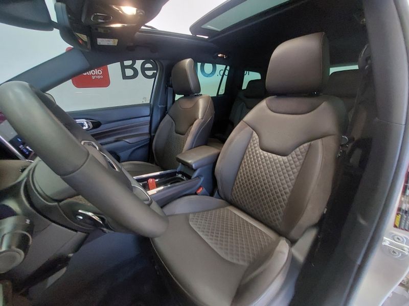 JEEP COMMANDER 2.0 TD380 TURBO DIESEL OVERLAND AT9 2022/2023 BETIOLO NOVOS E SEMINOVOS LAJEADO / Carros no Vale