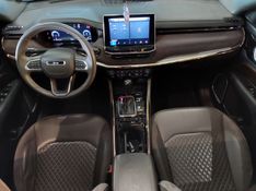 JEEP COMMANDER 2.0 TD380 TURBO DIESEL OVERLAND AT9 2021/2022 BETIOLO NOVOS E SEMINOVOS LAJEADO / Carros no Vale