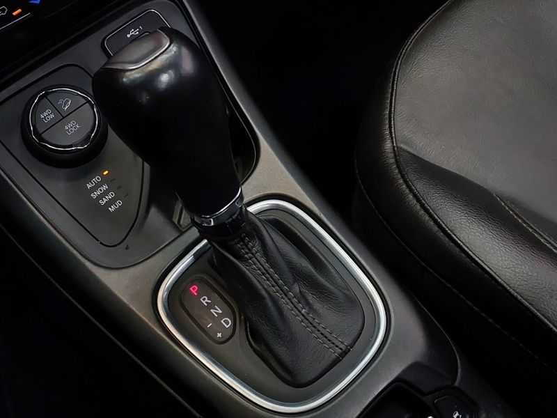 JEEP COMPASS 2.0 16V DIESEL S 4X4 AUTOMÁTICO 2021/2021 BETIOLO NOVOS E SEMINOVOS LAJEADO / Carros no Vale