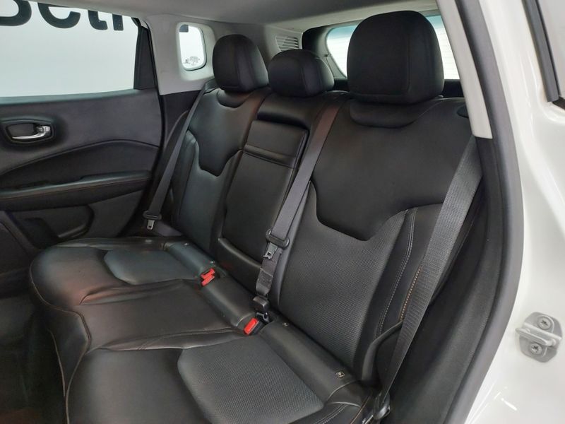 JEEP COMPASS 2.0 16V FLEX LIMITED AUTOMÁTICO 2020/2021 BETIOLO NOVOS E SEMINOVOS LAJEADO / Carros no Vale