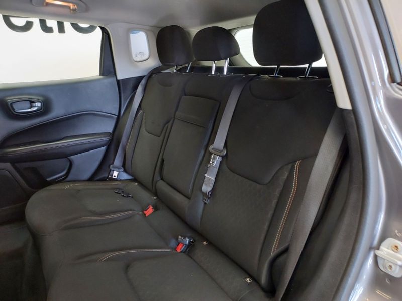 JEEP COMPASS 2.0 16V FLEX SPORT AUTOMÁTICO 2018/2018 BETIOLO NOVOS E SEMINOVOS LAJEADO / Carros no Vale JEEP COMPASS 2.0 16V FLEX SPORT AUTOMÁTICO 2018/2018 BETIOLO NOVOS E SEMINOVOS LAJEADO / Carros no Vale