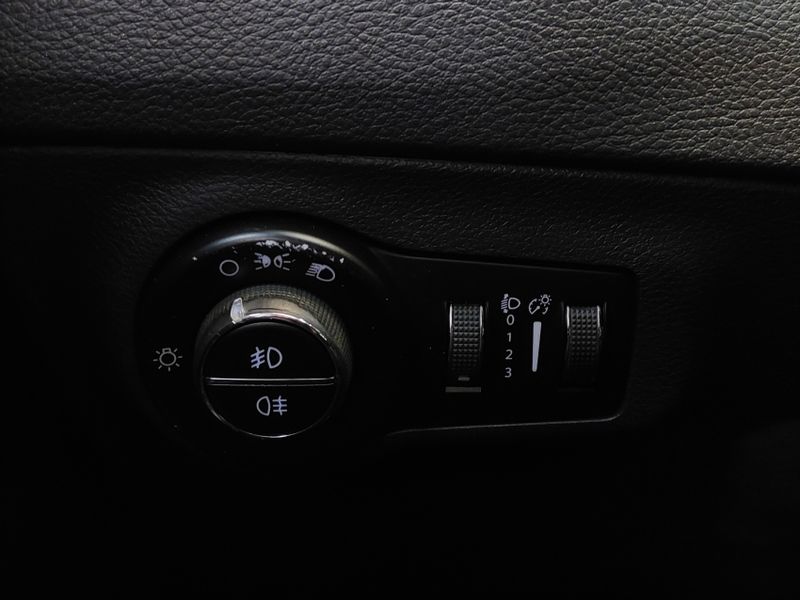 JEEP COMPASS 2.0 16V FLEX SPORT AUTOMÁTICO 2018/2018 BETIOLO NOVOS E SEMINOVOS LAJEADO / Carros no Vale JEEP COMPASS 2.0 16V FLEX SPORT AUTOMÁTICO 2018/2018 BETIOLO NOVOS E SEMINOVOS LAJEADO / Carros no Vale