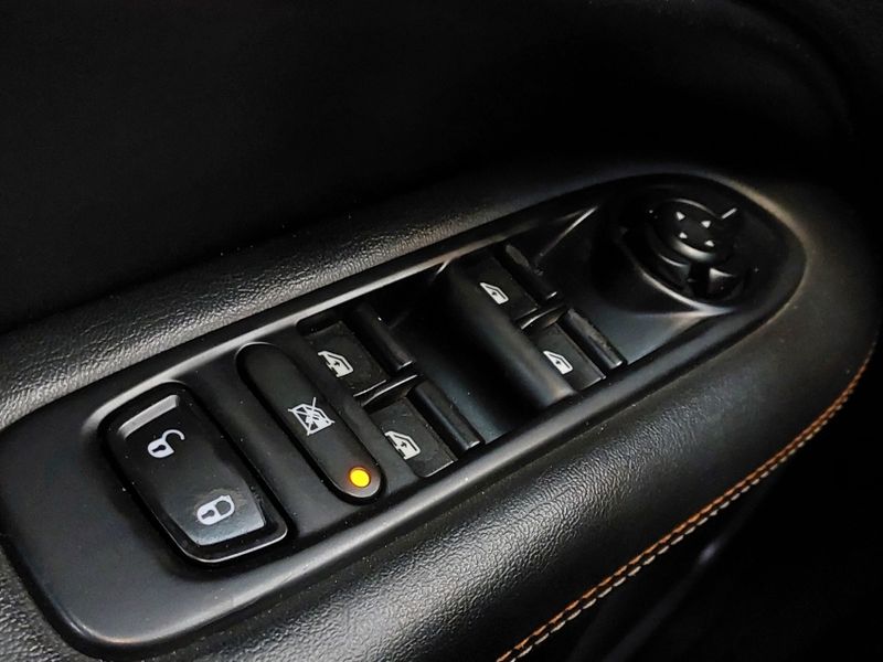 JEEP COMPASS 2.0 16V FLEX SPORT AUTOMÁTICO 2018/2018 BETIOLO NOVOS E SEMINOVOS LAJEADO / Carros no Vale JEEP COMPASS 2.0 16V FLEX SPORT AUTOMÁTICO 2018/2018 BETIOLO NOVOS E SEMINOVOS LAJEADO / Carros no Vale