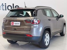 JEEP COMPASS 2.0 16V FLEX SPORT AUTOMÁTICO 2018/2018 BETIOLO NOVOS E SEMINOVOS LAJEADO / Carros no Vale