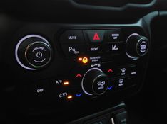 JEEP RENEGADE 1.3 T270 TURBO FLEX LONGITUDE AT6 2023/2023 BETIOLO NOVOS E SEMINOVOS LAJEADO / Carros no Vale