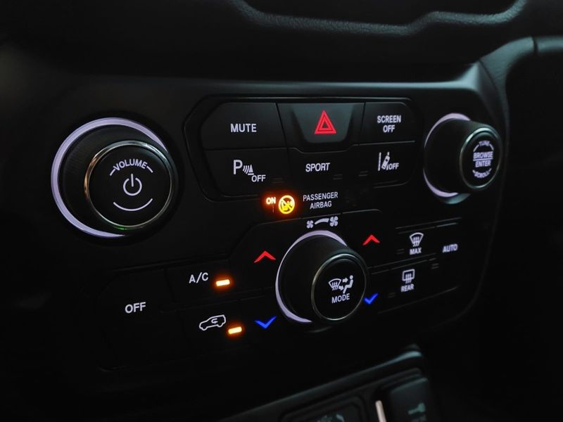 JEEP RENEGADE 1.3 T270 TURBO FLEX LONGITUDE AT6 2023/2023 BETIOLO NOVOS E SEMINOVOS LAJEADO / Carros no Vale