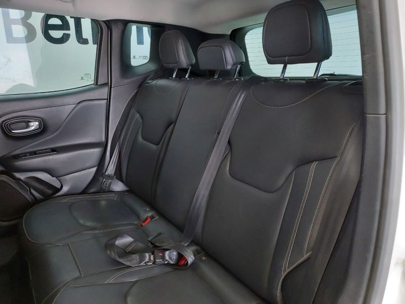 JEEP RENEGADE 1.3 T270 TURBO FLEX LONGITUDE AT6 2023/2023 BETIOLO NOVOS E SEMINOVOS LAJEADO / Carros no Vale
