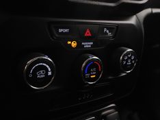 JEEP RENEGADE 1.8 16V FLEX SPORT 4P AUTOMÁTICO 2021/2021 BETIOLO NOVOS E SEMINOVOS LAJEADO / Carros no Vale