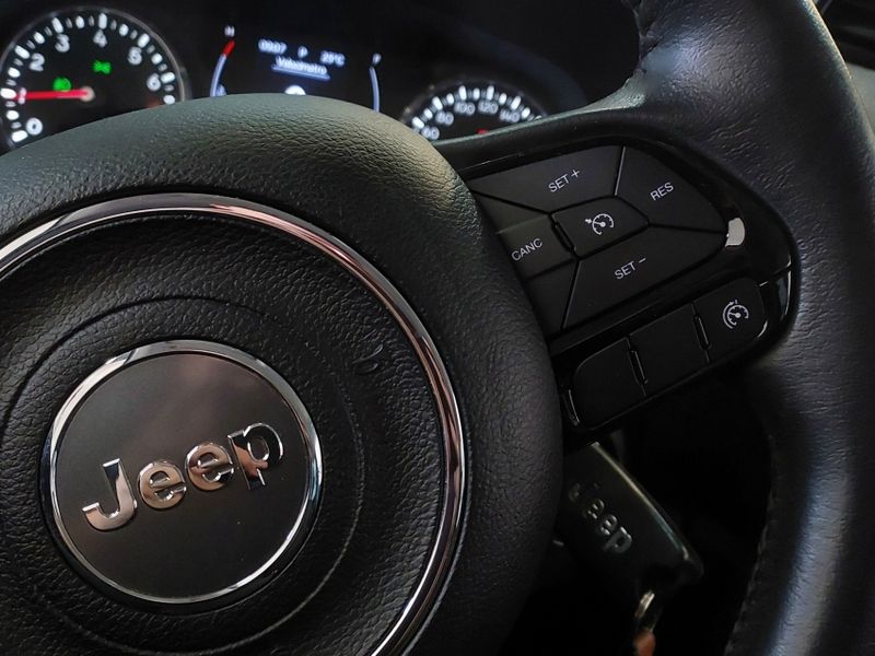 JEEP RENEGADE 1.8 16V FLEX SPORT 4P AUTOMÁTICO 2021/2021 BETIOLO NOVOS E SEMINOVOS LAJEADO / Carros no Vale