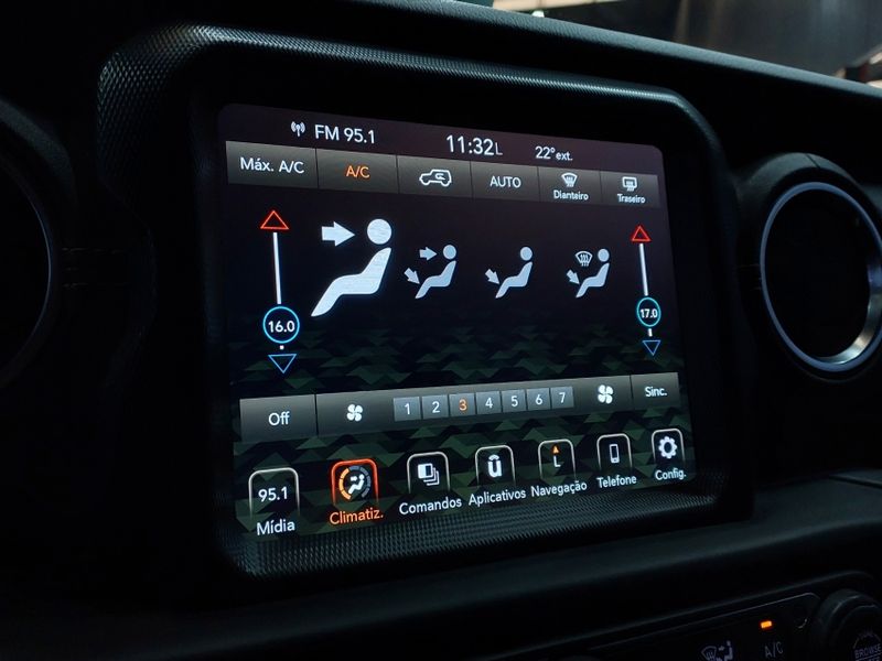 JEEP WRANGLER 2.0 TURBO GASOLINA UNLIMITED OVERLAND 4P 4X4 AT8 2021/2021 BETIOLO NOVOS E SEMINOVOS LAJEADO / Carros no Vale