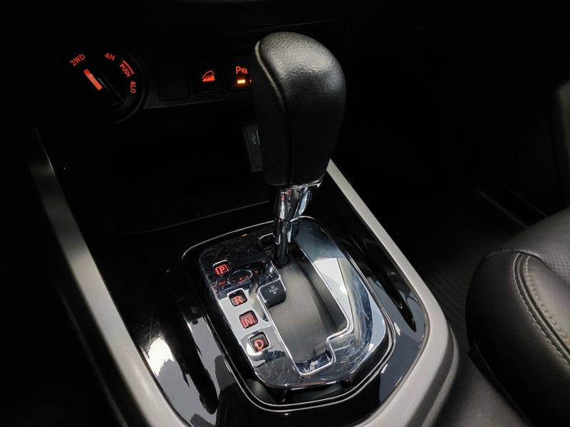 Nissan FRONTIER 2.3 16V TURBO DIESEL XE CD 4X4 AUTOMÁTICO 2021/2021 BETIOLO NOVOS E SEMINOVOS LAJEADO / Carros no Vale