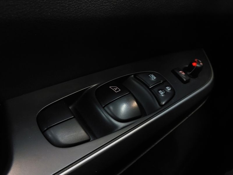 Nissan FRONTIER 2.3 16V TURBO DIESEL XE CD 4X4 AUTOMÁTICO 2023/2024 BETIOLO NOVOS E SEMINOVOS LAJEADO / Carros no Vale Nissan FRONTIER 2.3 16V TURBO DIESEL XE CD 4X4 AUTOMÁTICO 2023/2024 BETIOLO NOVOS E SEMINOVOS LAJEADO / Carros no Vale