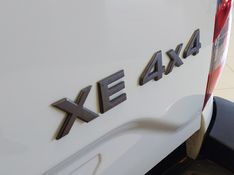 Nissan FRONTIER 2.3 16V TURBO DIESEL XE CD 4X4 AUTOMÁTICO 2023/2024 BETIOLO NOVOS E SEMINOVOS LAJEADO / Carros no Vale
