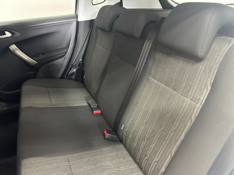 Peugeot 2008 1.6 16V FLEX ALLURE PACK 4P AUTOMÁTICO 2021/2022 BETIOLO NOVOS E SEMINOVOS LAJEADO / Carros no Vale