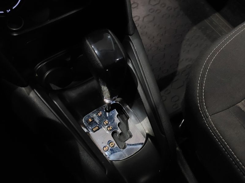 Peugeot 2008 1.6 16V FLEX ALLURE PACK 4P AUTOMÁTICO 2019/2020 BETIOLO NOVOS E SEMINOVOS LAJEADO / Carros no Vale