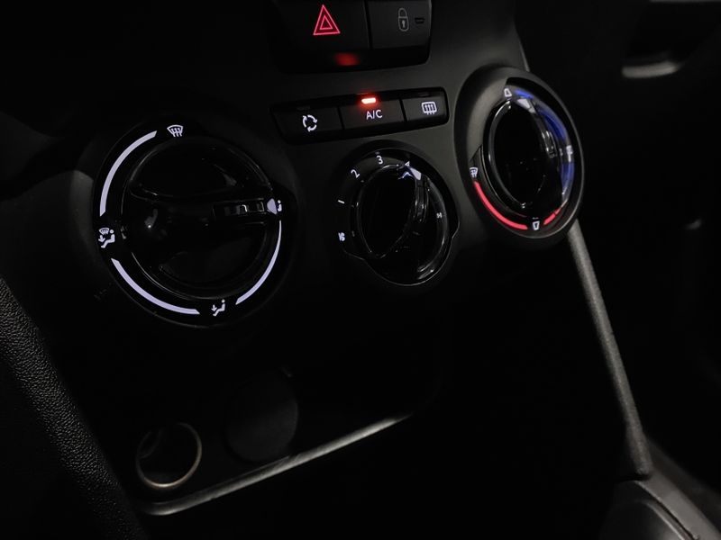 Peugeot 2008 1.6 16V FLEX ALLURE PACK 4P AUTOMÁTICO 2019/2020 BETIOLO NOVOS E SEMINOVOS LAJEADO / Carros no Vale