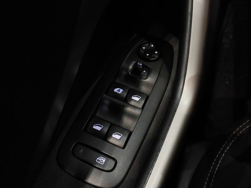 Peugeot 2008 1.6 16V FLEX ALLURE PACK 4P AUTOMÁTICO 2019/2020 BETIOLO NOVOS E SEMINOVOS LAJEADO / Carros no Vale