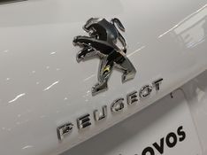 Peugeot 2008 1.6 16V FLEX ALLURE PACK 4P AUTOMÁTICO 2019/2020 BETIOLO NOVOS E SEMINOVOS LAJEADO / Carros no Vale