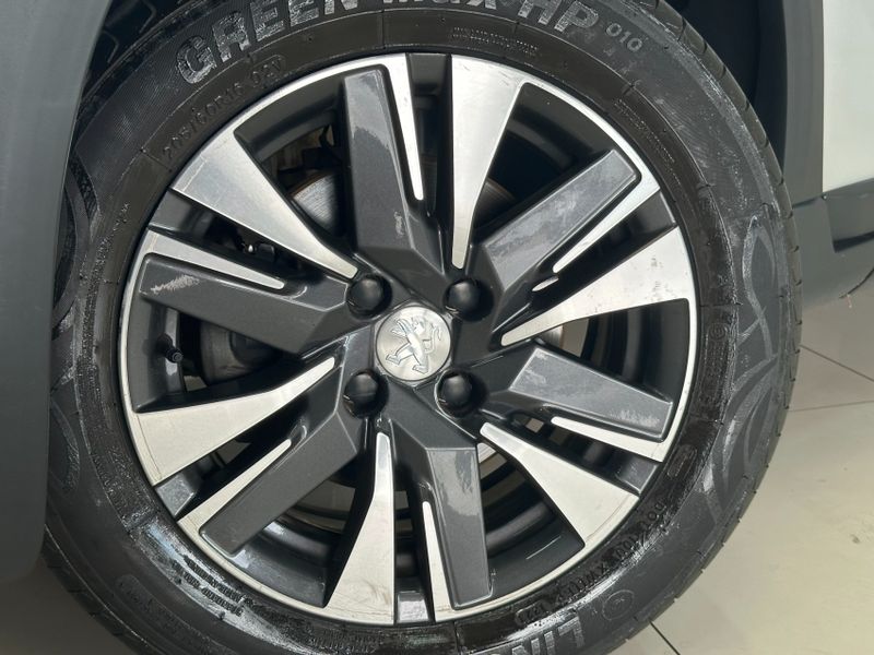 Peugeot 2008 1.6 16V FLEX ALLURE PACK 4P AUTOMÁTICO 2021/2022 BETIOLO NOVOS E SEMINOVOS LAJEADO / Carros no Vale