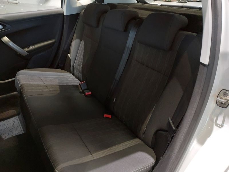 Peugeot 2008 1.6 16V FLEX ALLURE PACK 4P AUTOMÁTICO 2019/2020 BETIOLO NOVOS E SEMINOVOS LAJEADO / Carros no Vale