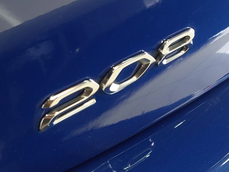 Peugeot 208 1.6 16V FLEX GRIFFE AT6 2021/2021 BETIOLO NOVOS E SEMINOVOS LAJEADO / Carros no Vale Peugeot 208 1.6 16V FLEX GRIFFE AT6 2021/2021 BETIOLO NOVOS E SEMINOVOS LAJEADO / Carros no Vale