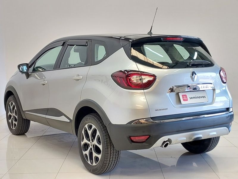 Renault CAPTUR 1.6 16V SCE FLEX INTENSE X-TRONIC 2018/2018 BETIOLO NOVOS E SEMINOVOS LAJEADO / Carros no Vale