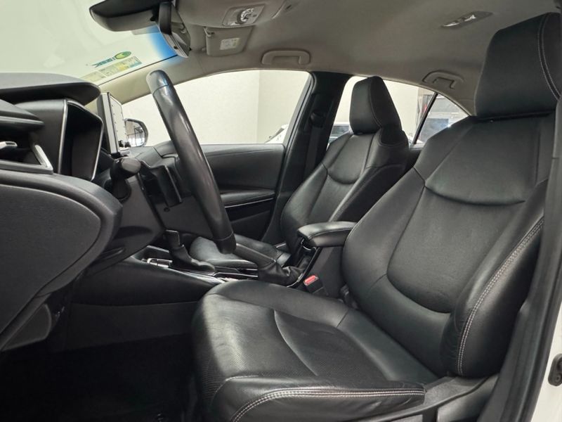 Toyota COROLLA 2.0 VVT-IE FLEX XEI DIRECT SHIFT 2022/2023 BETIOLO NOVOS E SEMINOVOS LAJEADO / Carros no Vale