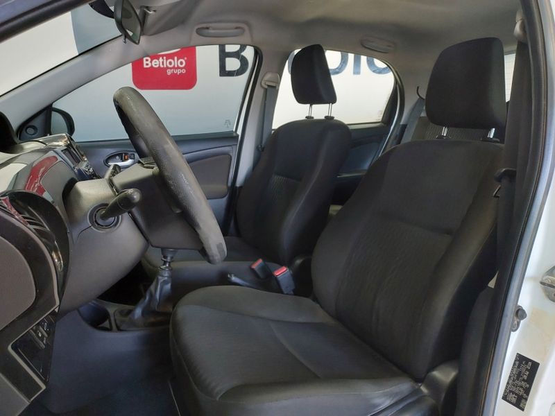 Toyota ETIOS 1.3 X 16V FLEX 4P MANUAL 2020/2020 BETIOLO NOVOS E SEMINOVOS LAJEADO / Carros no Vale