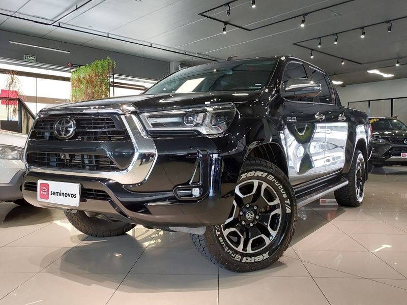 Toyota HILUX 2.8 D-4D TURBO DIESEL CD SRX 4X4 AUTOMÁTICO 2022/2023 BETIOLO NOVOS E SEMINOVOS LAJEADO / Carros no Vale