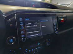 Toyota HILUX 2.8 D-4D TURBO DIESEL CD SRX 4X4 AUTOMÁTICO 2022/2023 BETIOLO NOVOS E SEMINOVOS LAJEADO / Carros no Vale