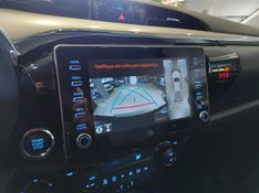 Toyota HILUX 2.8 D-4D TURBO DIESEL CD SRX 4X4 AUTOMÁTICO 2022/2023 BETIOLO NOVOS E SEMINOVOS LAJEADO / Carros no Vale