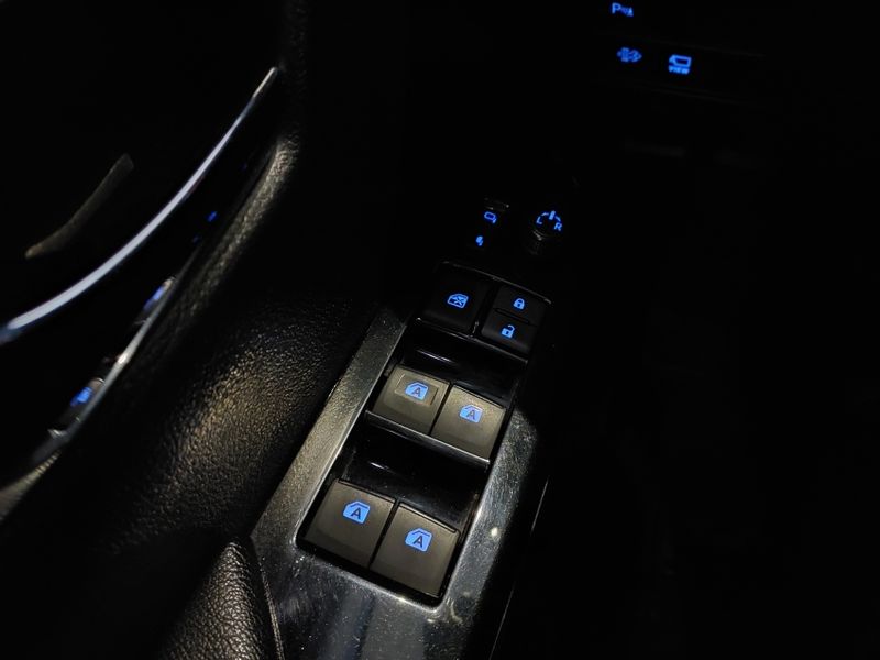 Toyota HILUX 2.8 D-4D TURBO DIESEL CD SRX 4X4 AUTOMÁTICO 2022/2023 BETIOLO NOVOS E SEMINOVOS LAJEADO / Carros no Vale