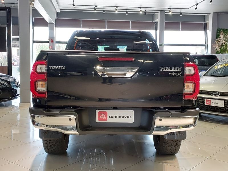 Toyota HILUX 2.8 D-4D TURBO DIESEL CD SRX 4X4 AUTOMÁTICO 2022/2023 BETIOLO NOVOS E SEMINOVOS LAJEADO / Carros no Vale
