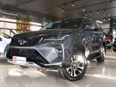 Toyota HILUX SW4 2.8 D-4D TURBO DIESEL SRX PLATINUM 4X4 AUTOMÁTICO 2024/2025 BETIOLO NOVOS E SEMINOVOS LAJEADO / Carros no Vale