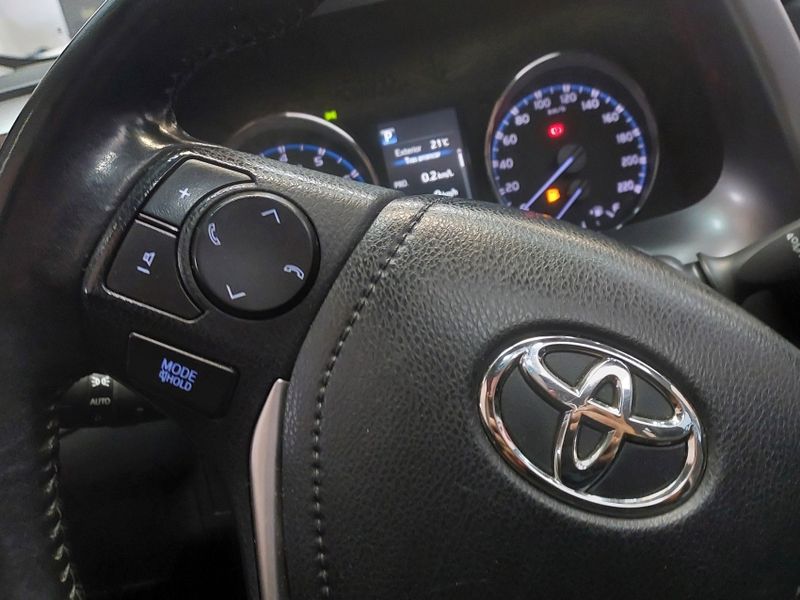 Toyota RAV4 2.0 TOP 4X2 16V GASOLINA 4P AUTOMÁTICO 2018/2019 BETIOLO NOVOS E SEMINOVOS LAJEADO / Carros no Vale