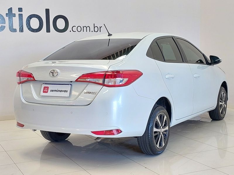 Toyota YARIS 1.5 16V FLEX SEDAN XL LIVE MULTIDRIVE 2022/2023 BETIOLO NOVOS E SEMINOVOS LAJEADO / Carros no Vale Toyota YARIS 1.5 16V FLEX SEDAN XL LIVE MULTIDRIVE 2022/2023 BETIOLO NOVOS E SEMINOVOS LAJEADO / Carros no Vale