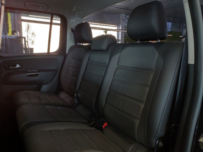 Volkswagen AMAROK 2.0 HIGHLINE 4X4 CD 16V TURBO INTERCOOLER DIESEL 4P AUTOMÁTICO 2021/2021 BETIOLO NOVOS E SEMINOVOS LAJEADO / Carros no Vale