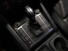 Volkswagen AMAROK 2.0 HIGHLINE 4X4 CD 16V TURBO INTERCOOLER DIESEL 4P AUTOMÁTICO 2021/2021 BETIOLO NOVOS E SEMINOVOS LAJEADO / Carros no Vale