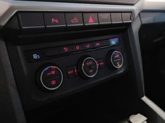 Volkswagen AMAROK 2.0 HIGHLINE 4X4 CD 16V TURBO INTERCOOLER DIESEL 4P AUTOMÁTICO 2021/2021 BETIOLO NOVOS E SEMINOVOS LAJEADO / Carros no Vale