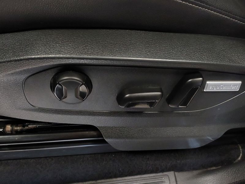 Volkswagen AMAROK 2.0 HIGHLINE 4X4 CD 16V TURBO INTERCOOLER DIESEL 4P AUTOMÁTICO 2021/2021 BETIOLO NOVOS E SEMINOVOS LAJEADO / Carros no Vale